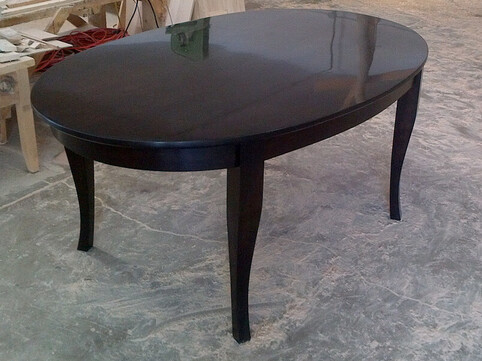 Solid Wood Maple Oval Table with Country Queen Ann Style Legs and Expresso Finish 